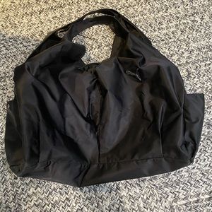 Puma gym bag. Excellent condition!